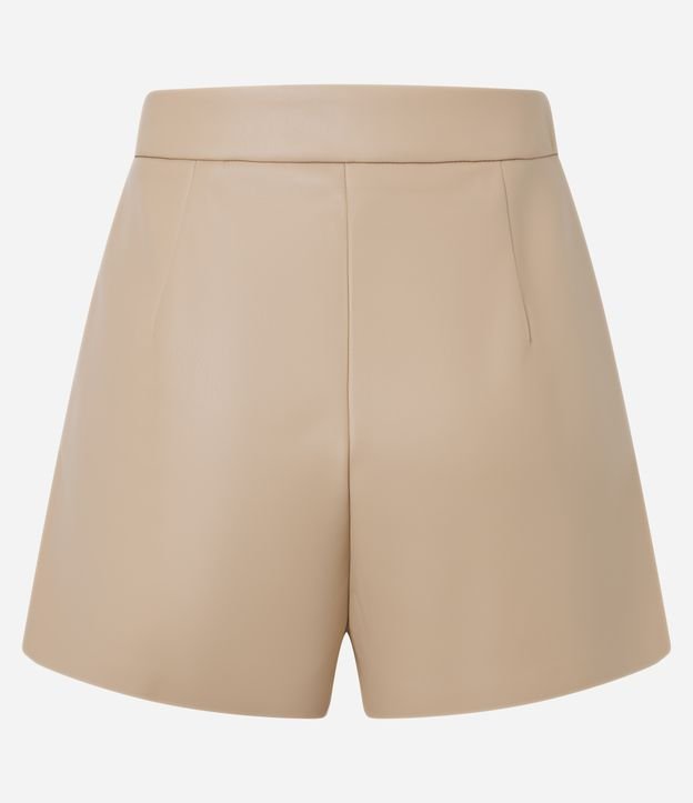 Short em Pu com Cintura Alta e Pregas