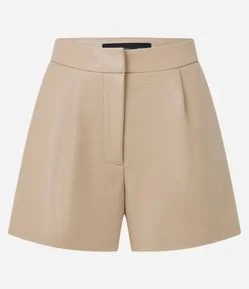 Short em Pu com Cintura Alta e Pregas
