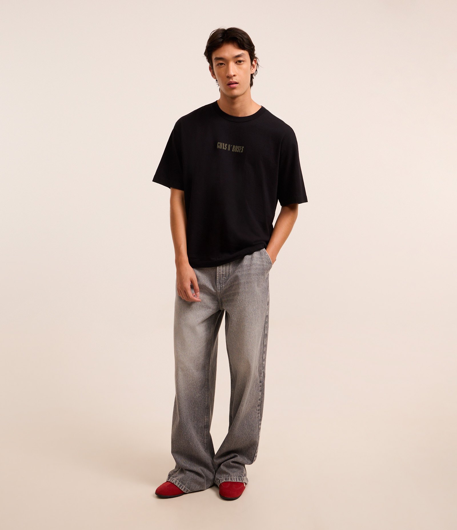 Camiseta Boxy em Algodão com Estampa Guns and Roses Preto 3