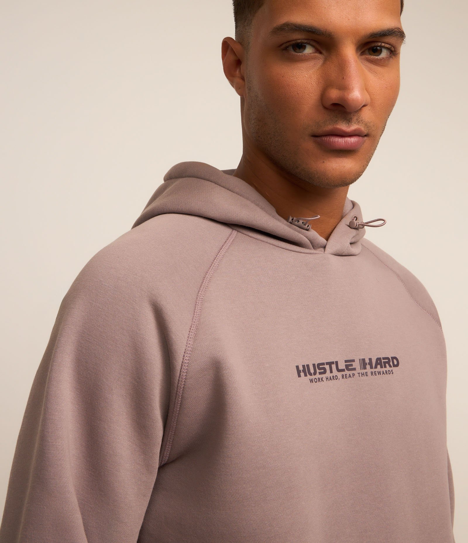 Blusão em Moletom com Estampa Lettering e Capuz Lilás 5