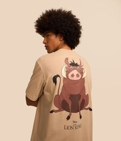 Camiseta Comfort em Algodão com Estampa do Pumba