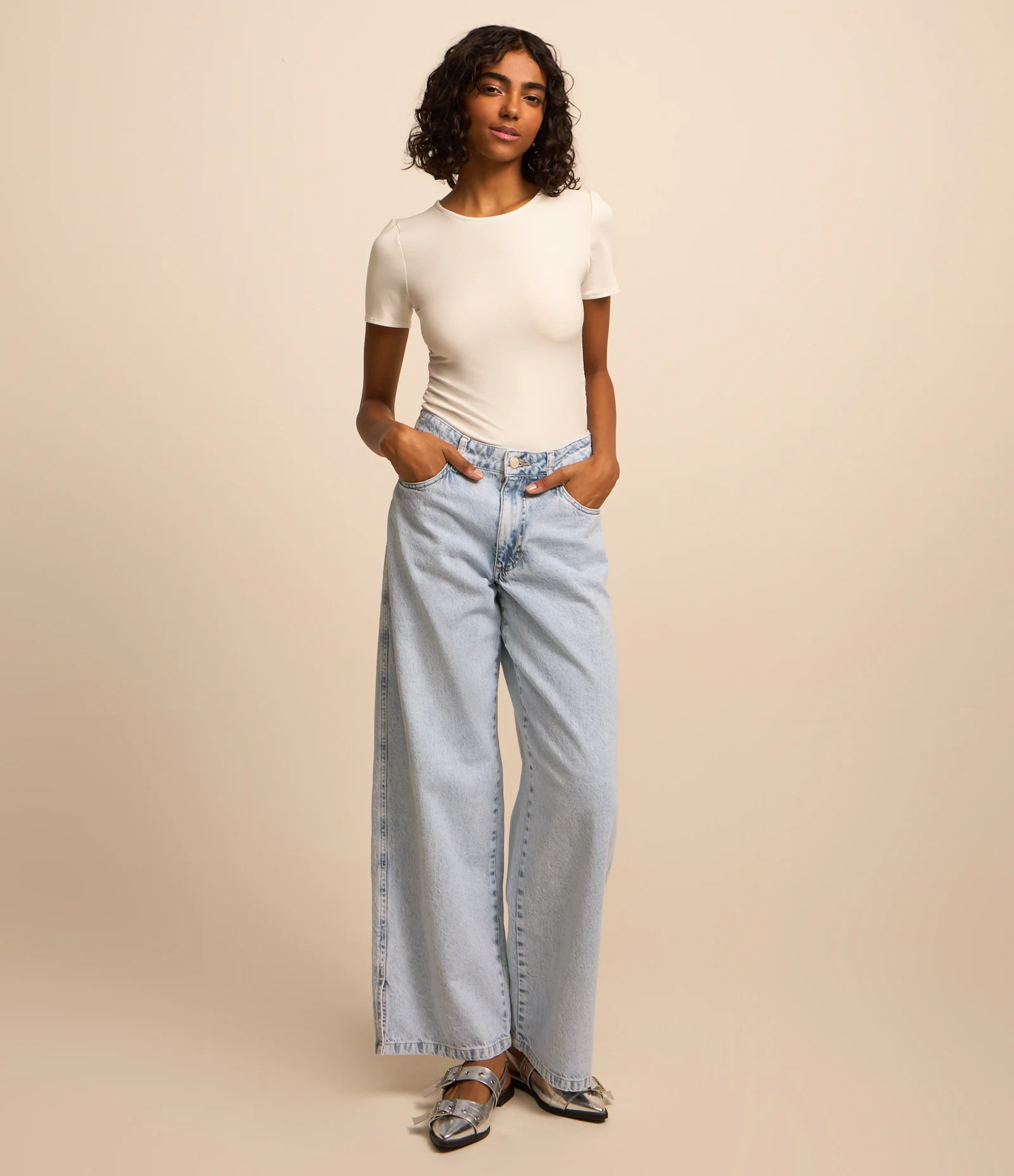 Body com Drapeado Lateral e Manga Curta Branco 2