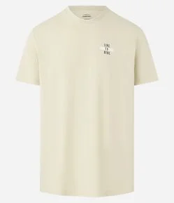 Camiseta Comfort em Algodão com Estampa Lettering