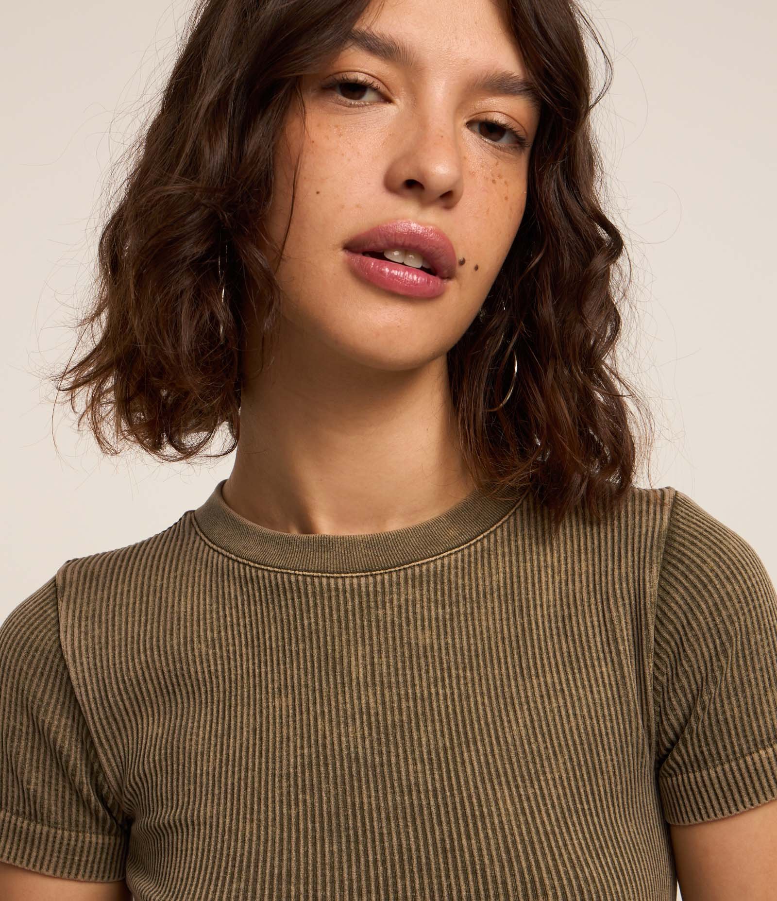 Blusa Curta Sem Manga Seamless com Efeito Lavado Verde 3