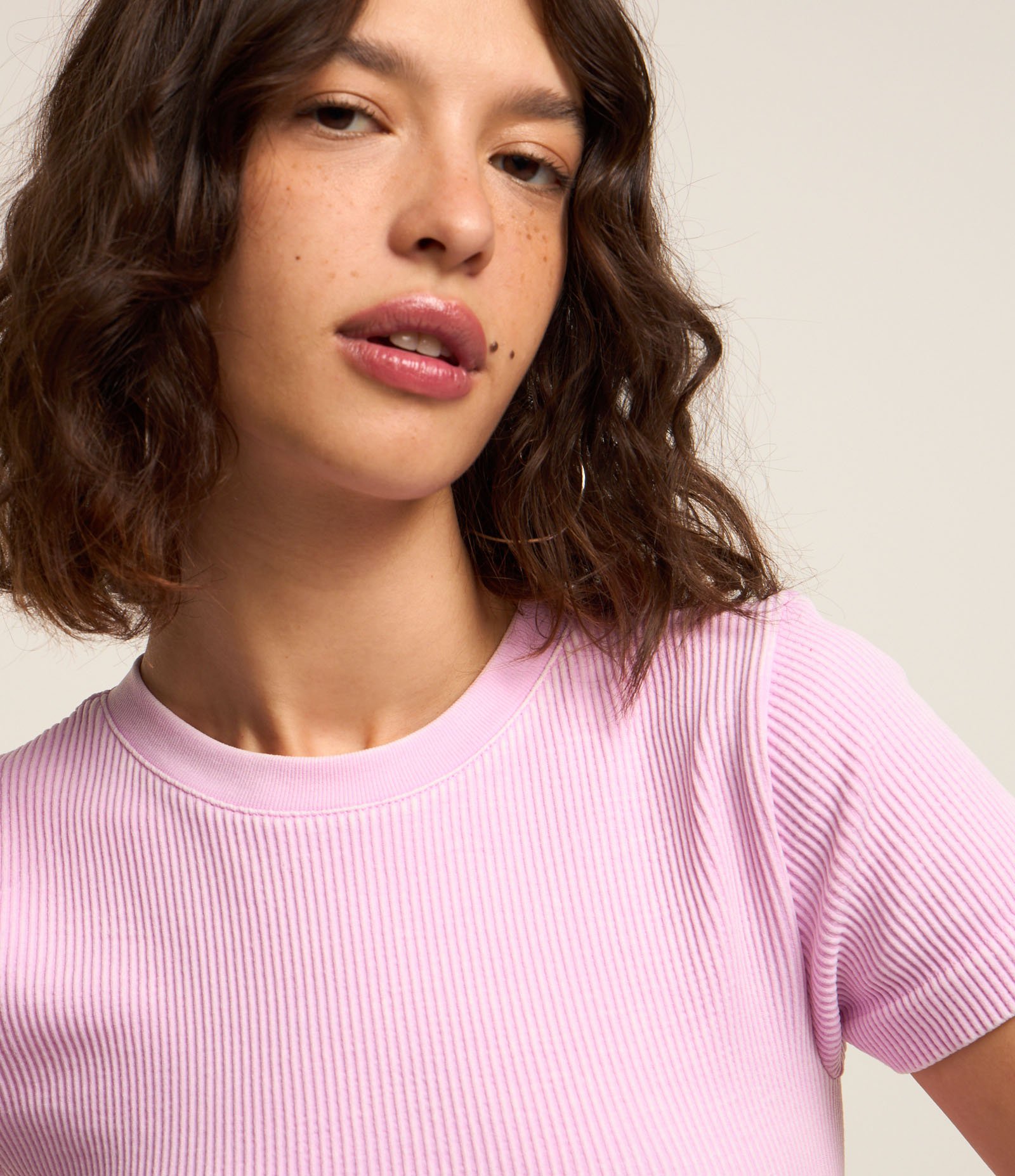 Blusa Curta Sem Manga Seamless com Efeito Lavado 3