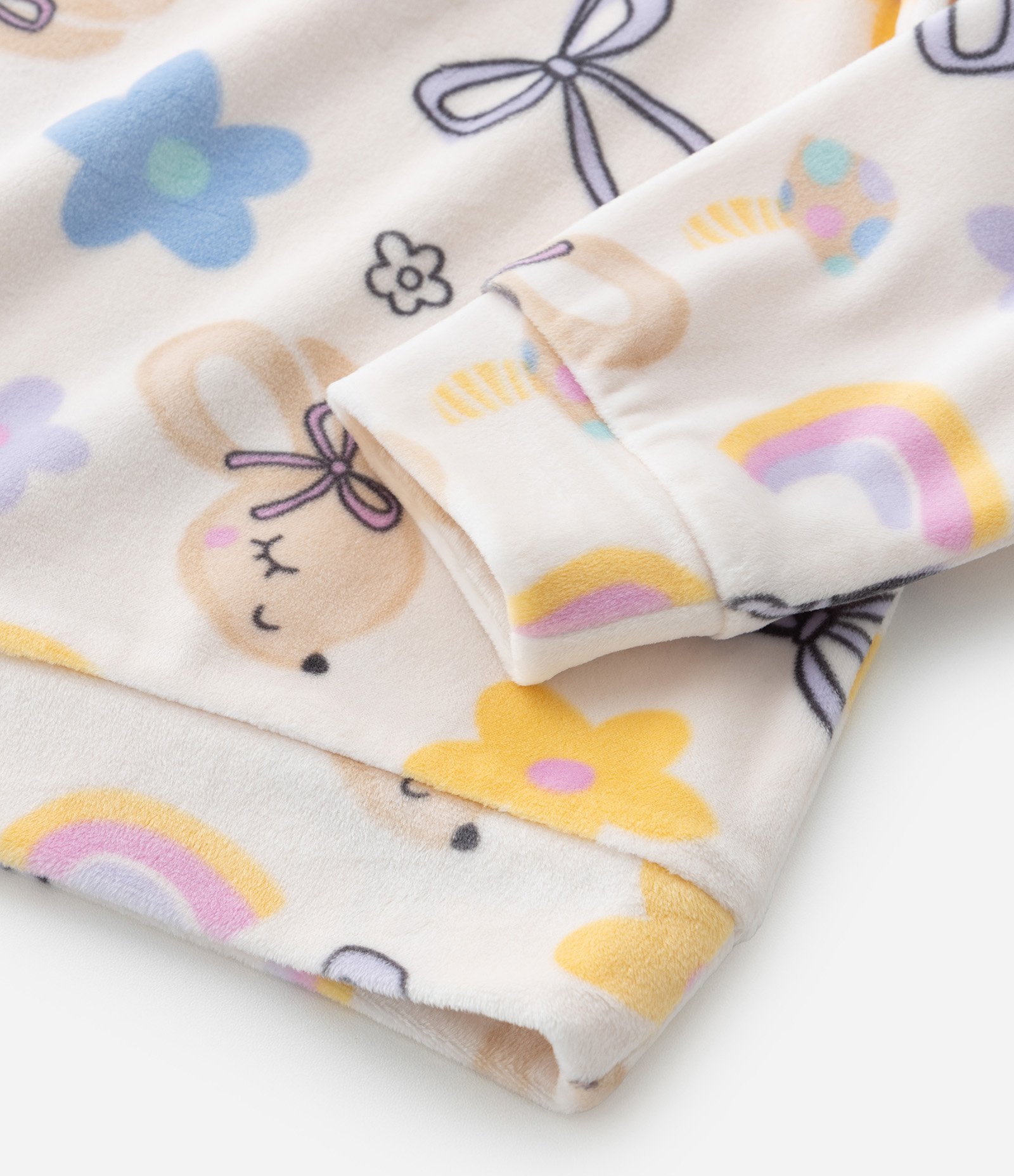 Pijama Longo Infantil em Plush com Estampa Ratinha - Tam 1 a 4 Anos Bege 4