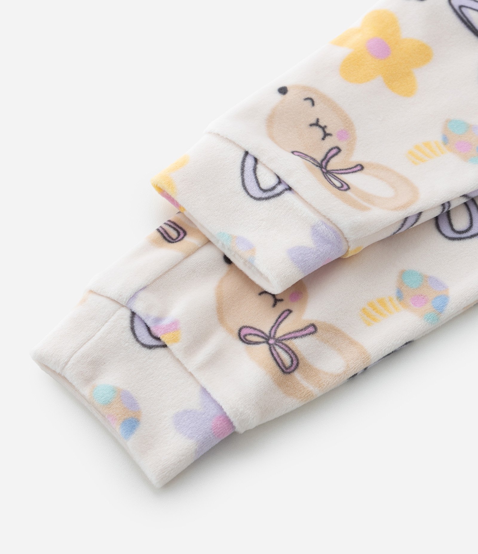 Pijama Longo Infantil em Plush com Estampa Ratinha - Tam 1 a 4 Anos Bege 6
