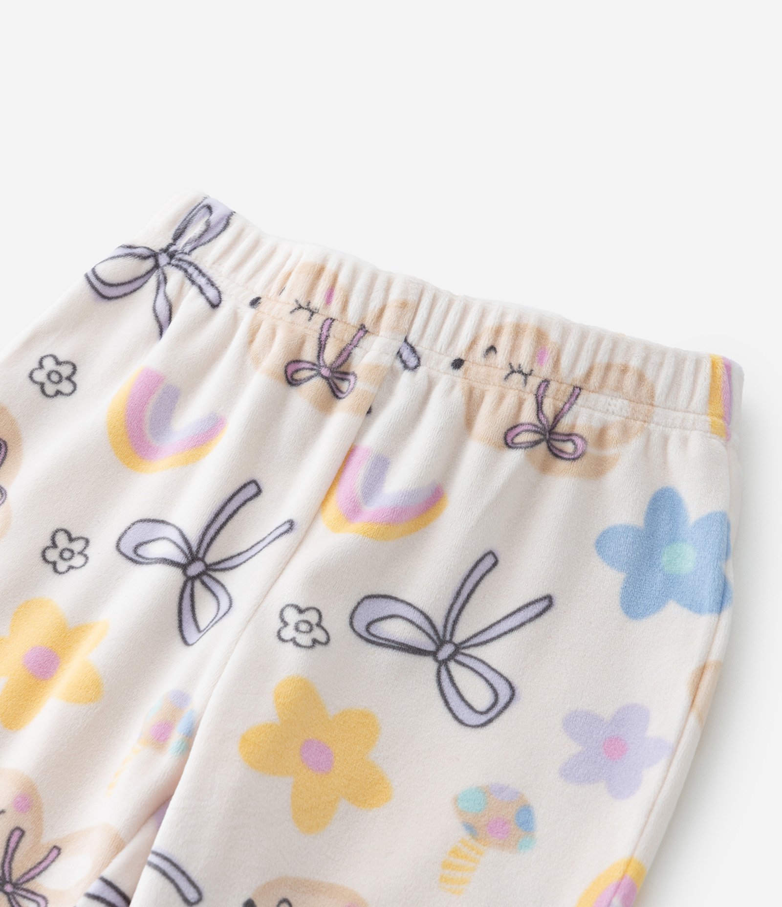 Pijama Longo Infantil em Plush com Estampa Ratinha - Tam 1 a 4 Anos Bege 7