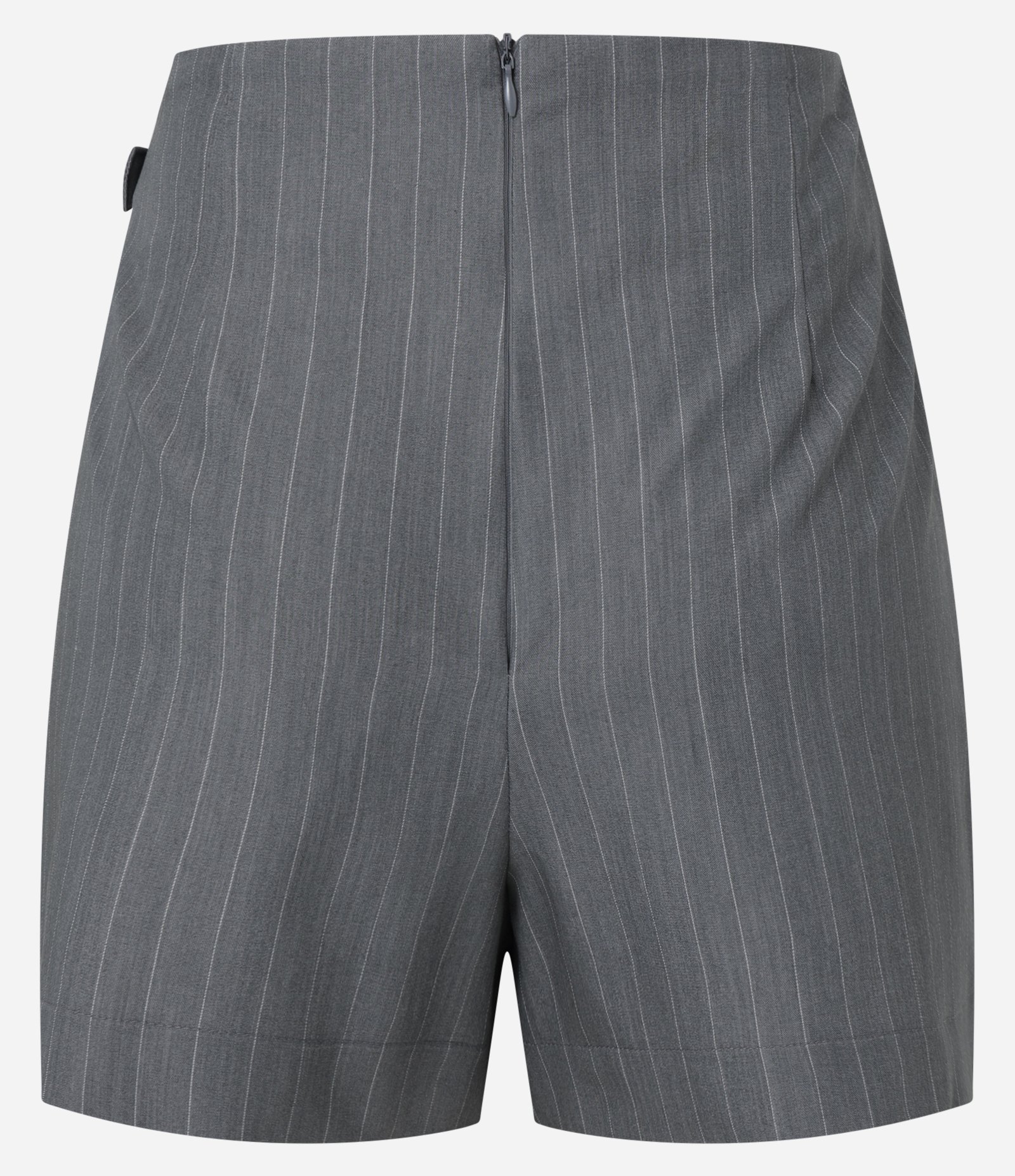 Short Saia em Poliviscose com Listras Risca de Giz e Cinto Lateral Cinza 6