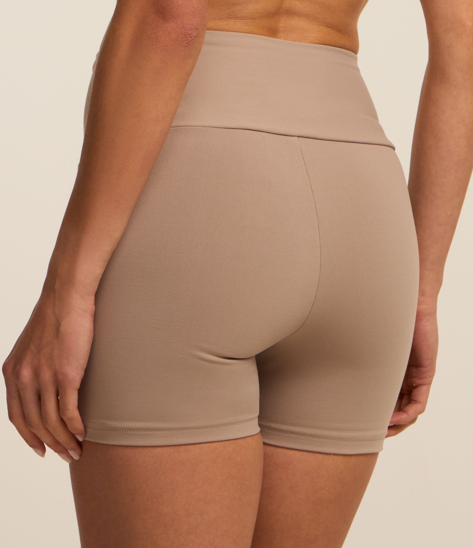 Bermuda Crossfiteira Esportiva em Microfibra Poliamida 3