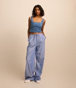 Calça em Tricoline Listrada e Amarração na Cintura