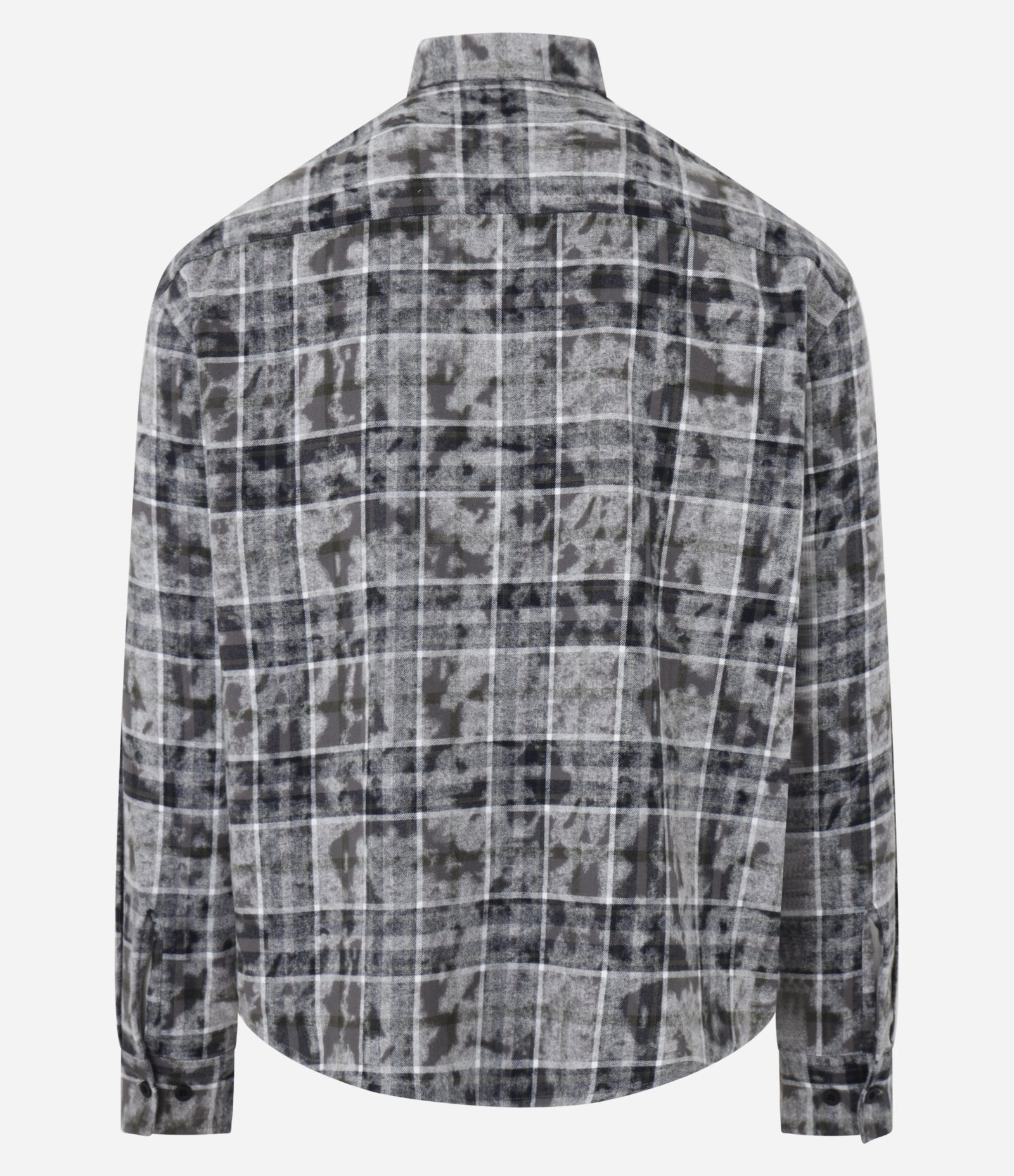 Camisa Comfort em Flanela com Estampa Xadrez com Bolso Preto 8
