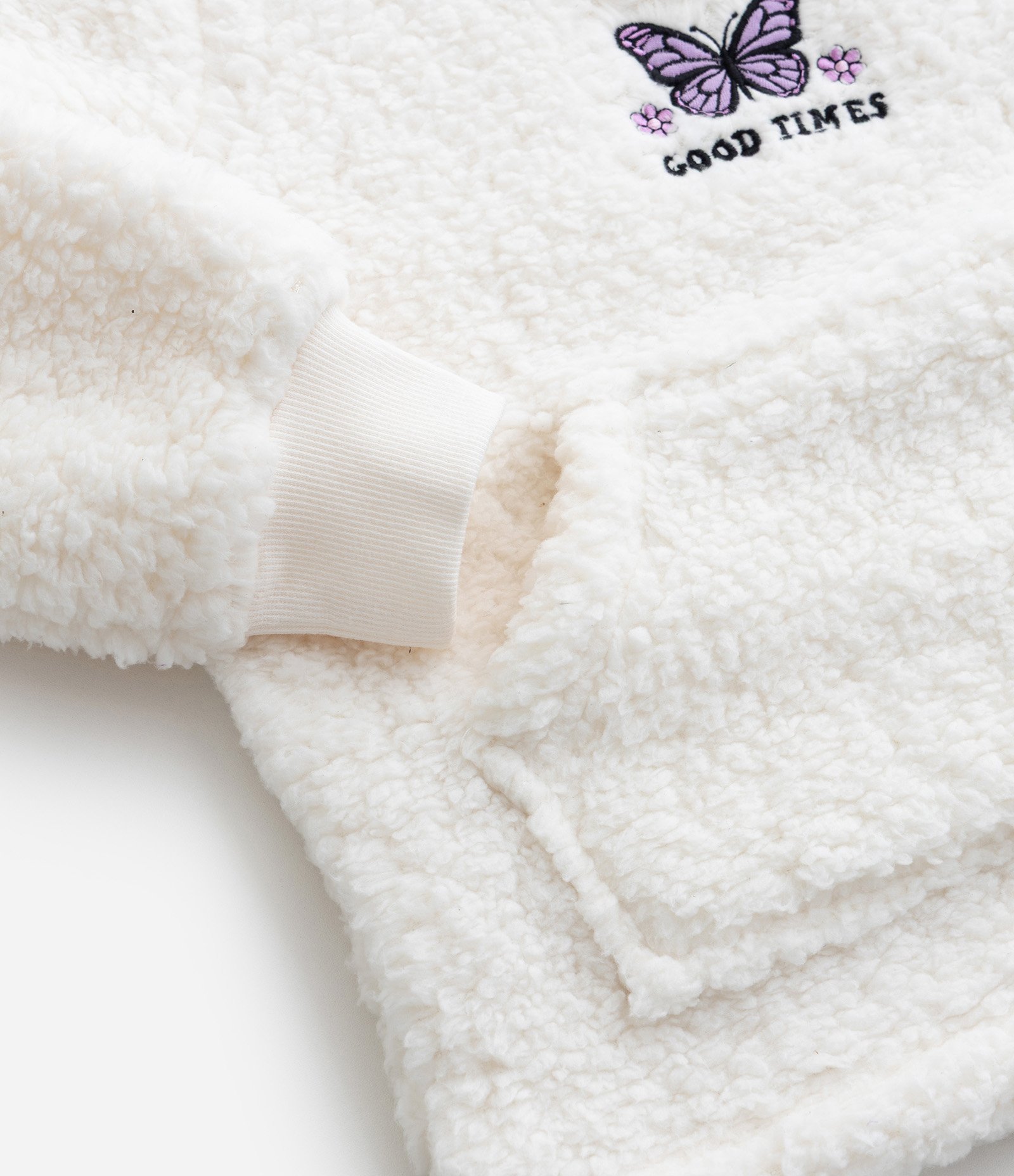 Pijama Infantil em Sherpa com Bordado Borboleta - Tam 5 ao 14 Bege/Roxo 10