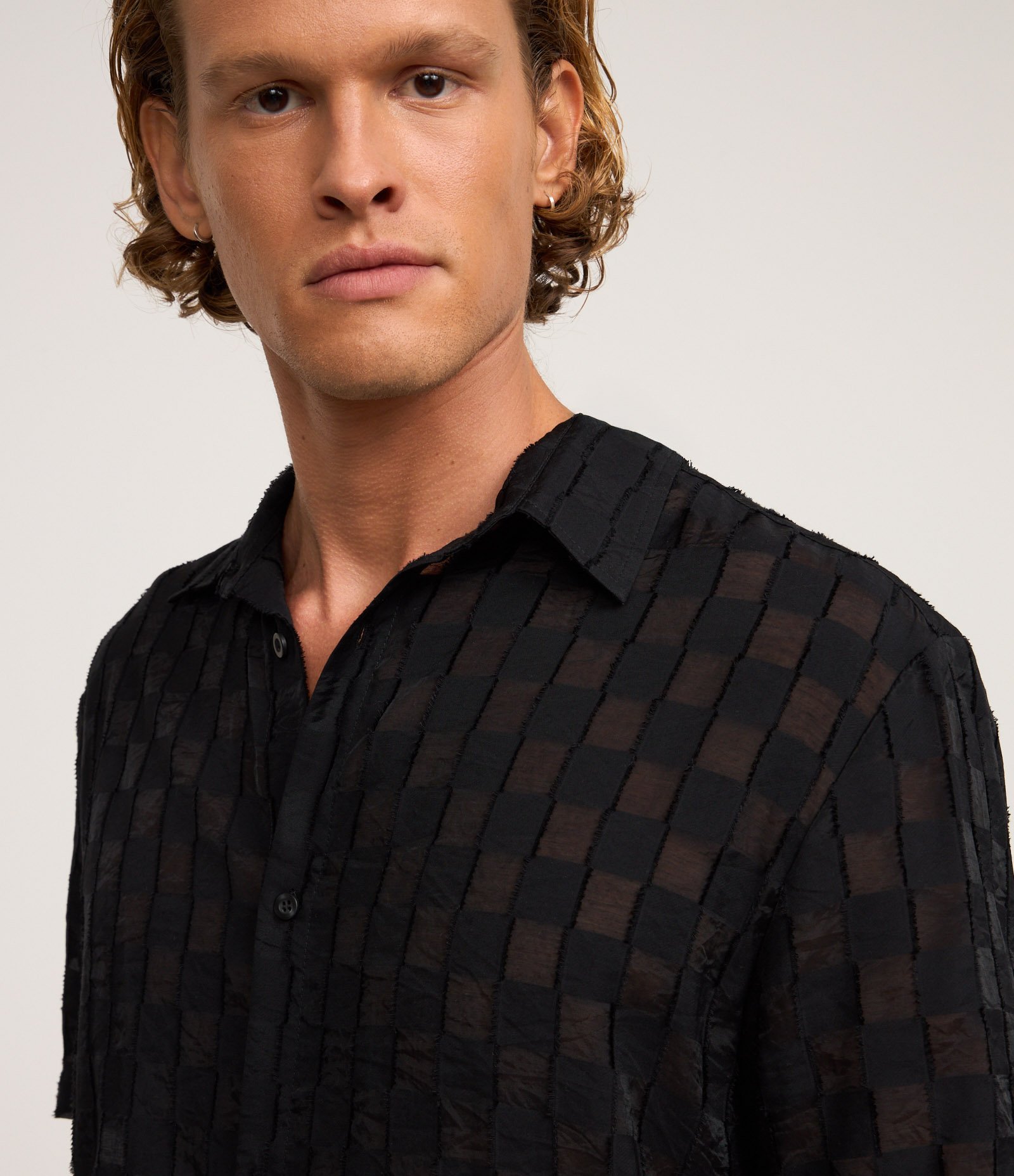 Camisa em Algodão com Estampa Xadrez e Textura Preto 4