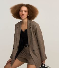 Blazer Regular Alongado em Alfaiataria Xadrez