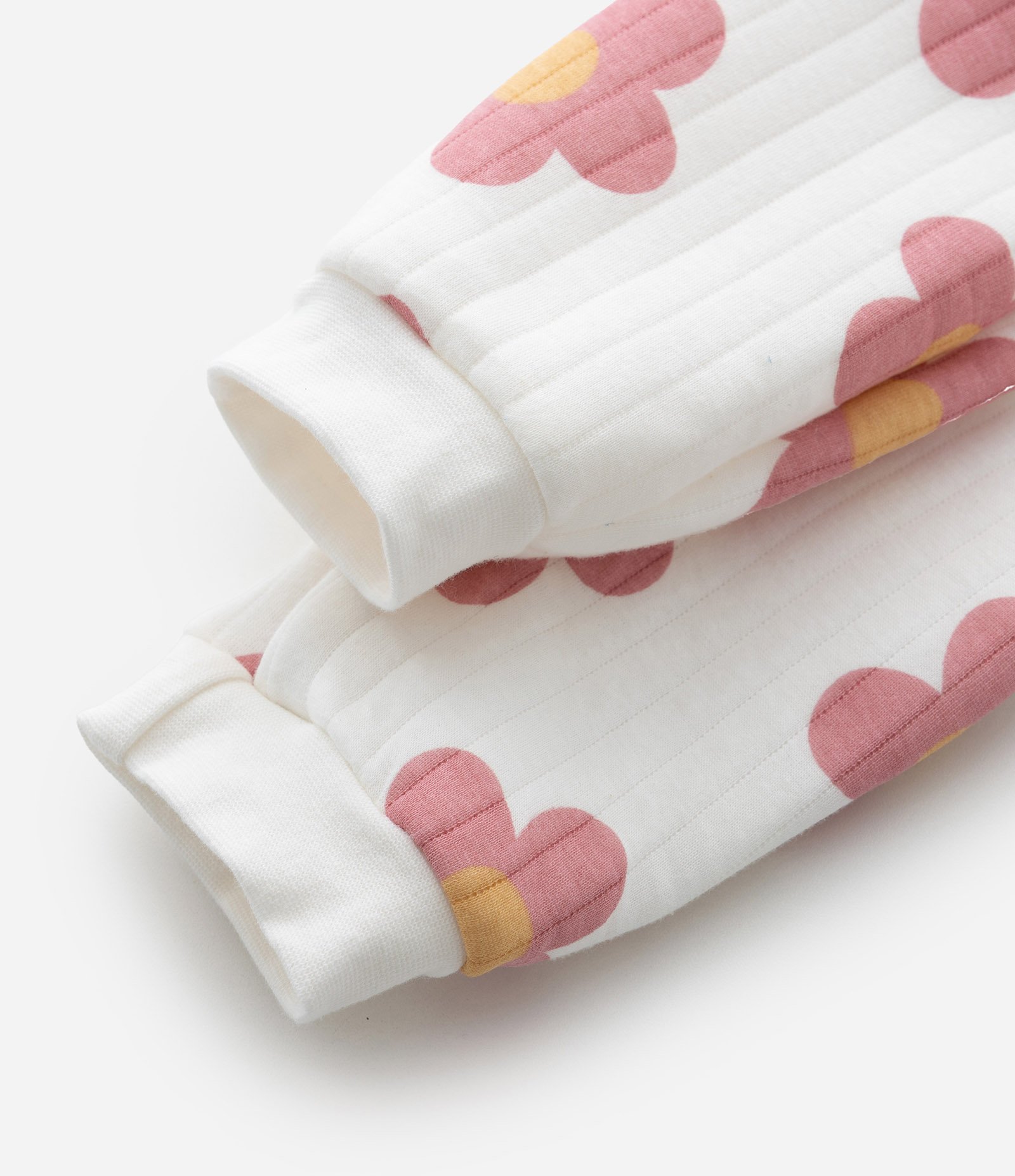Macacão Infantil em Matelasse com Estampa Floral - Tam 0 a 18 meses Branco/Rosa 6