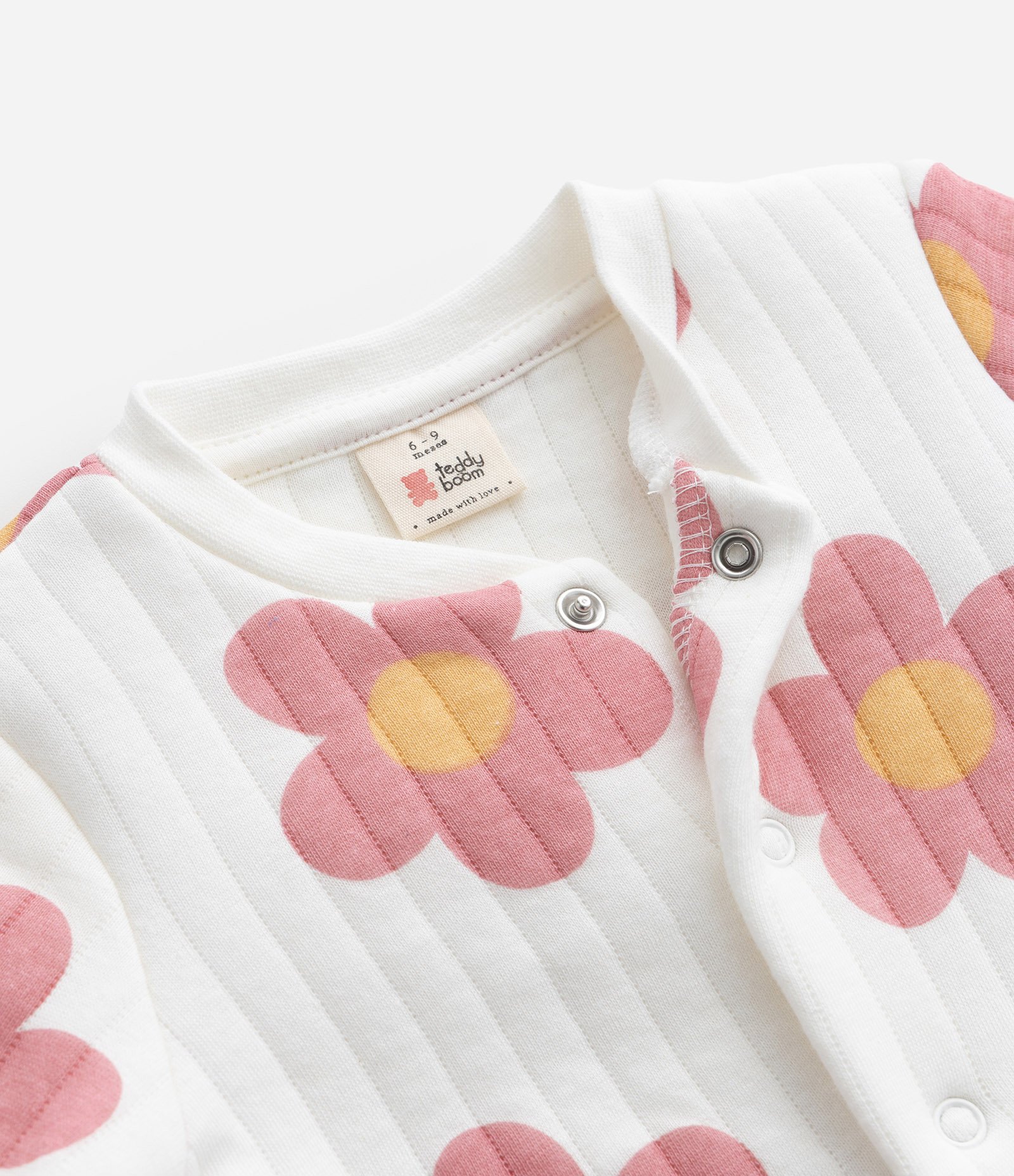 Macacão Infantil em Matelasse com Estampa Floral - Tam 0 a 18 meses Branco/Rosa 7