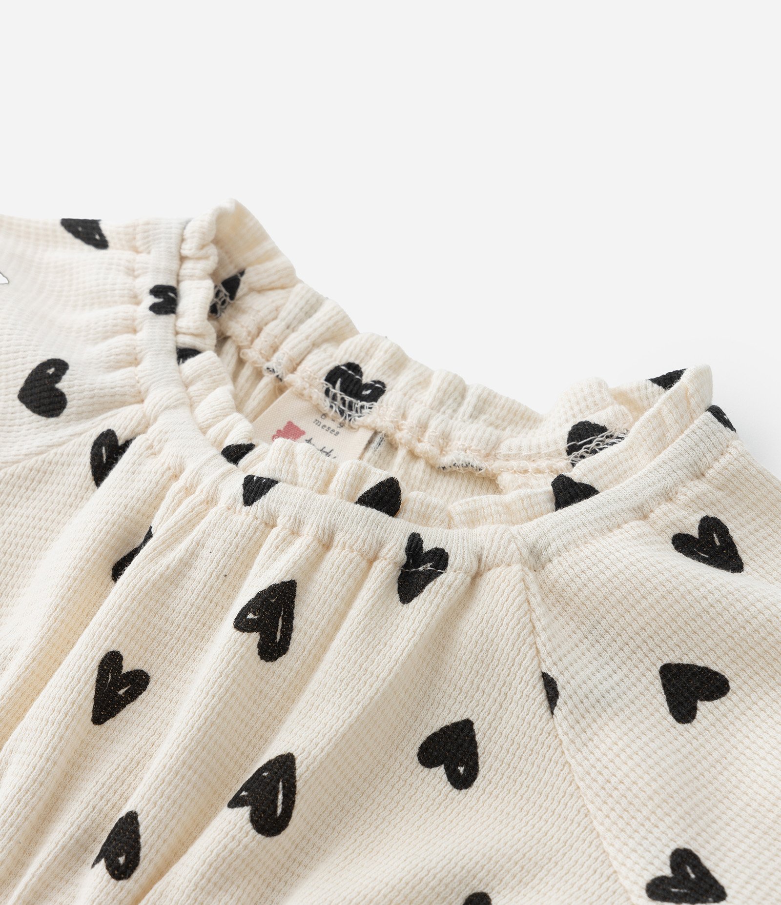 Vestido Infantil Texturizado com Estampa Corações - Tam 0 a 18 meses Bege 5