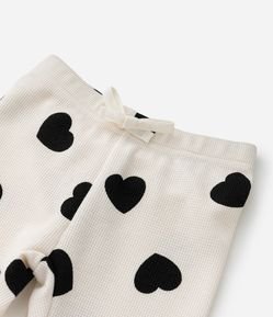 Calça Infantil em Malha Waflee com Estampa Corações - Tam 1 a 5 Anos