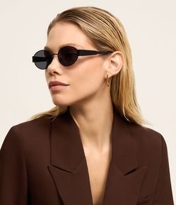 Óculos de Sol Redondo em Metal com Haste Larga e Lente Fumê