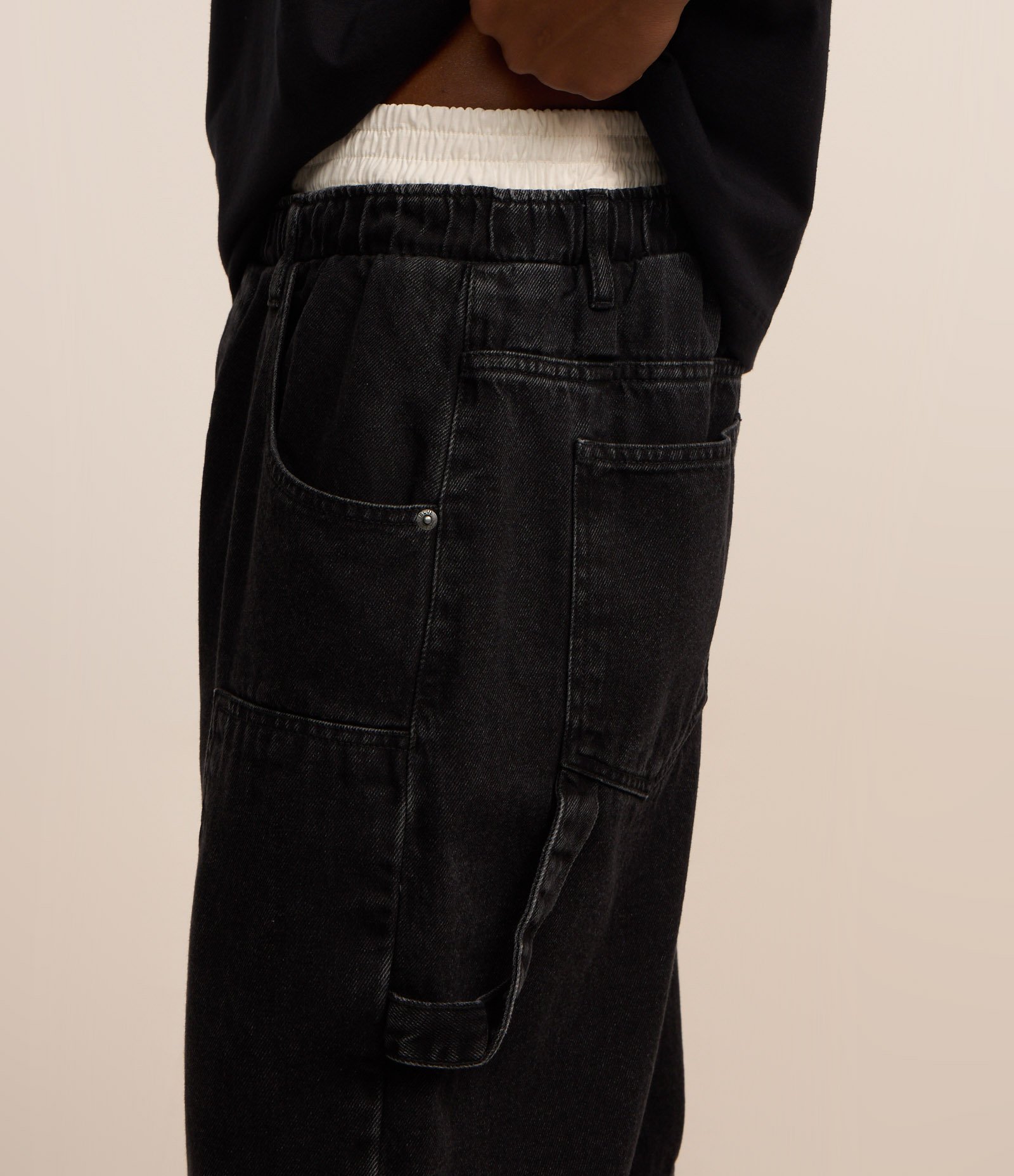 Bermuda Jorts Baggy em Jeans com Cós Cueca e Joelho Duplo Jeans Escuro 4