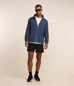 Bermuda Esportiva com Elástico no Cós e Recortes