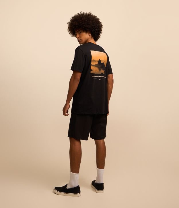 Camiseta Regular em Algodão com Estampa Photoprint Rio de Janeiro