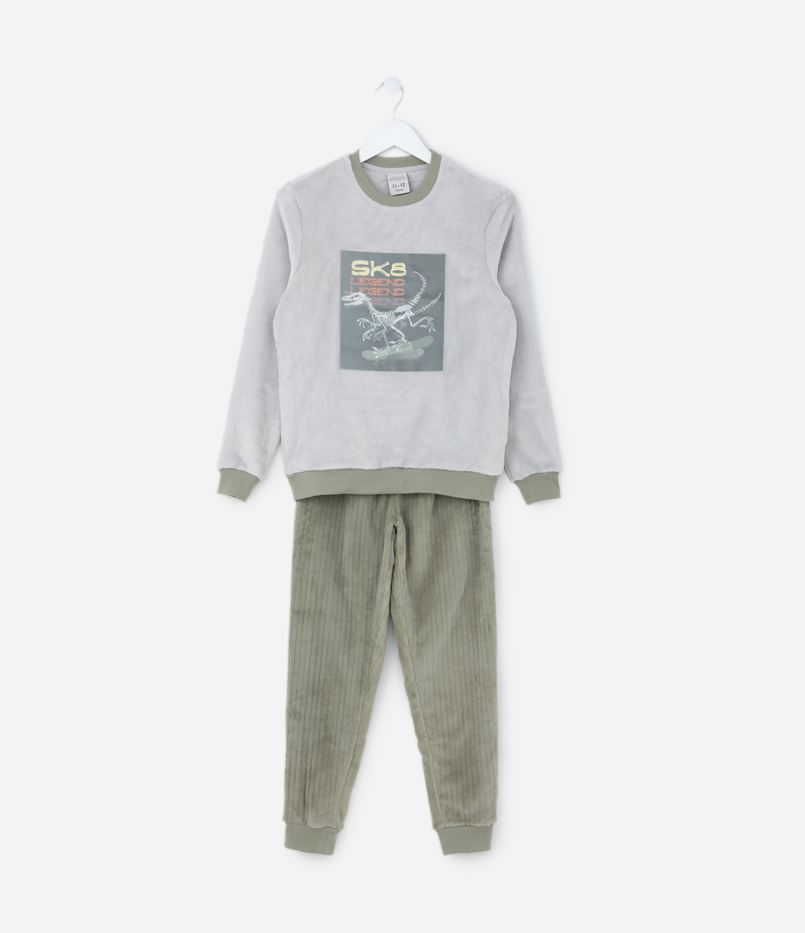 Pijama Longo Infantil com Estampa Dino Skatista - Tam 5 a 14 Anos Cinza/Verde 1