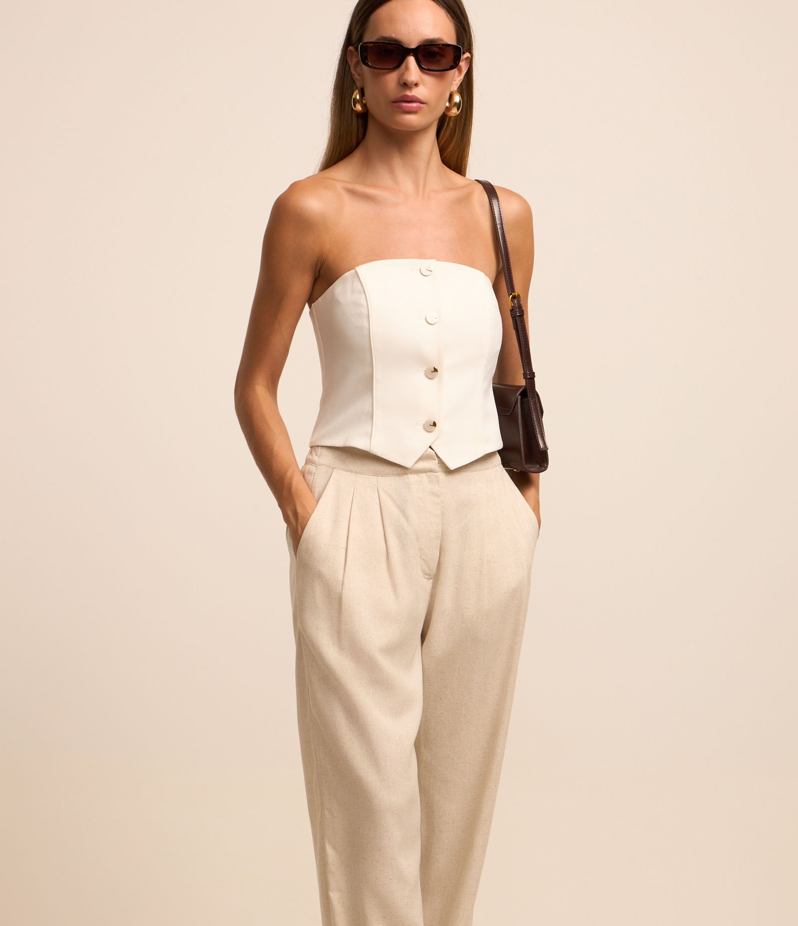 Calça Reta em Viscose e Linho com Pregas Bege 2