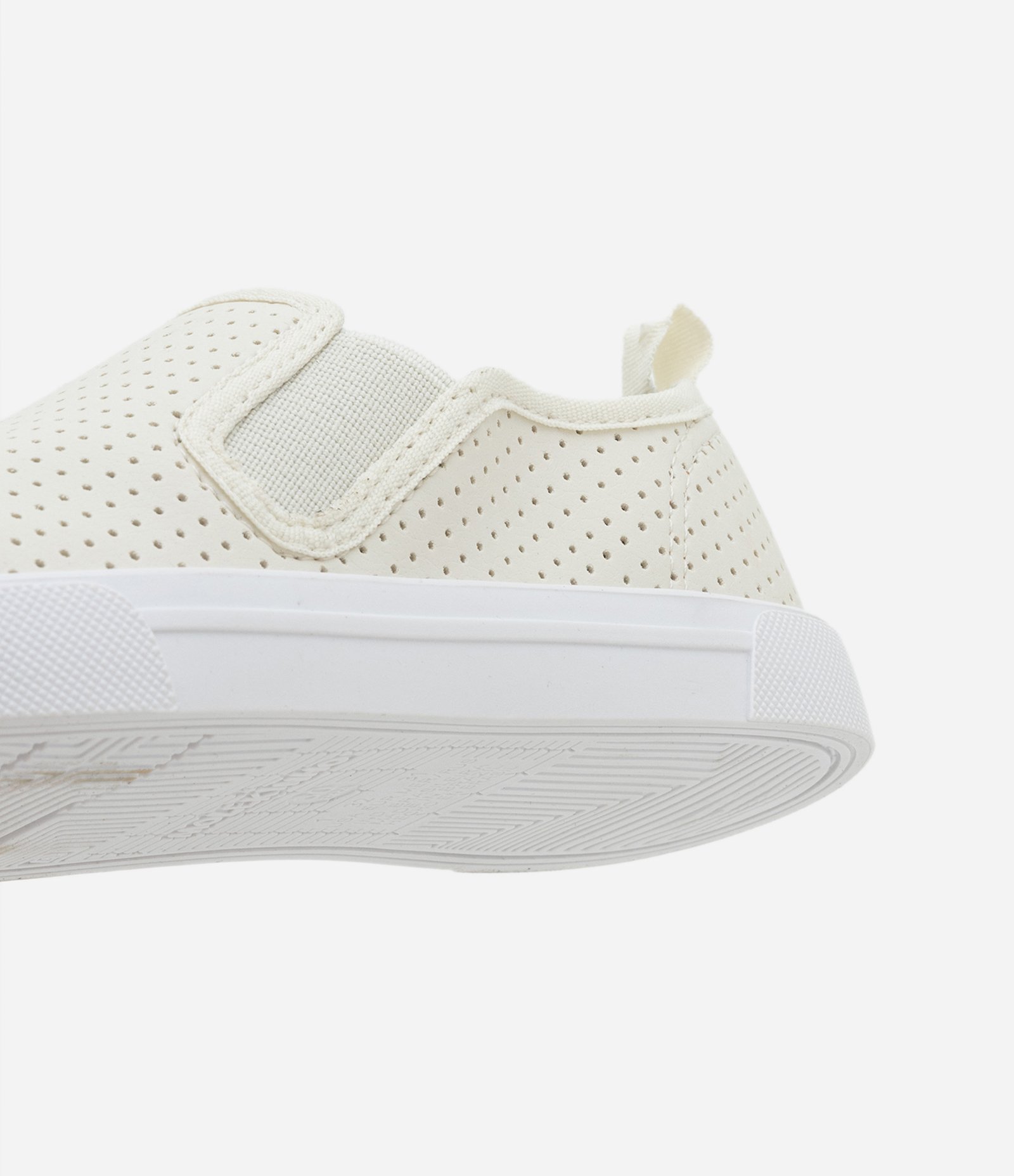 Tênis Slip on Infantil com Textura de Furinhos - Tam 27 ao 36 Off White 3