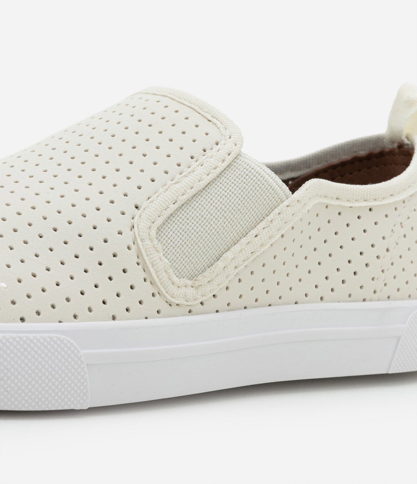 Tênis Slip on Infantil com Textura de Furinhos - Tam 27 ao 36 Off White 4