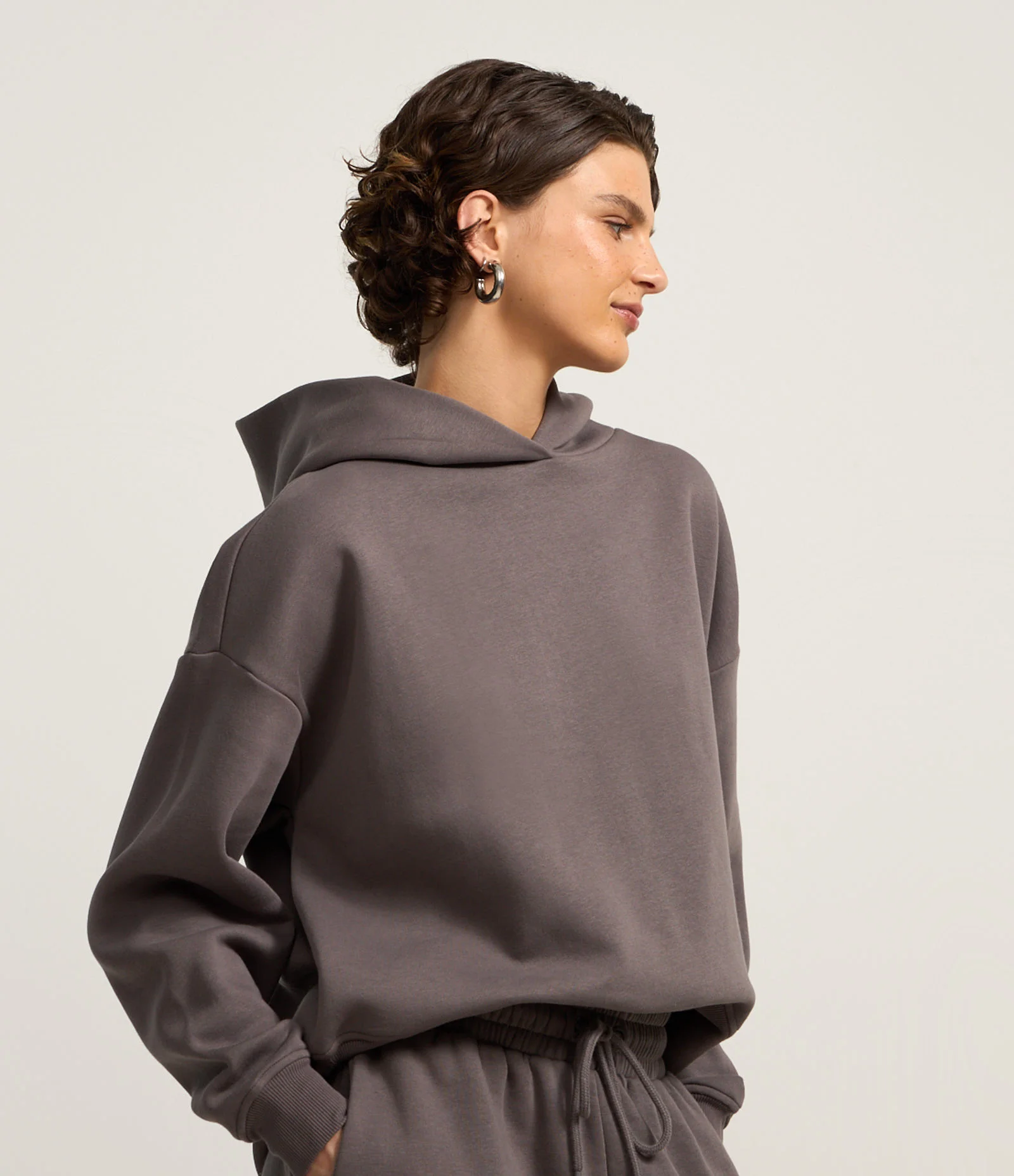 Casaco Fechado Básico em Moletom com Forro Fleece Cinza 1