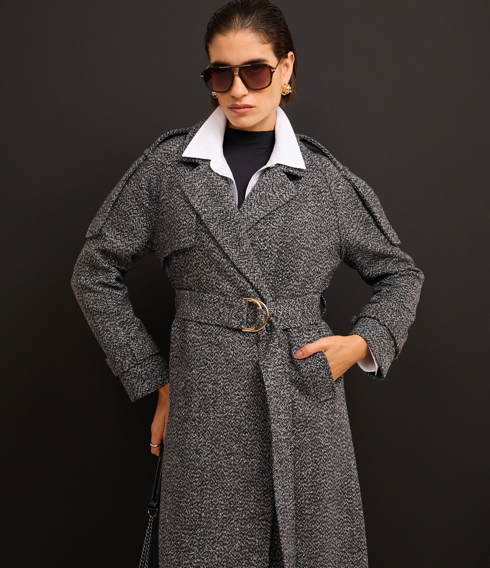 Casaco Alongado em Tweed com Cinto Fivela Preto/ Cinza 10