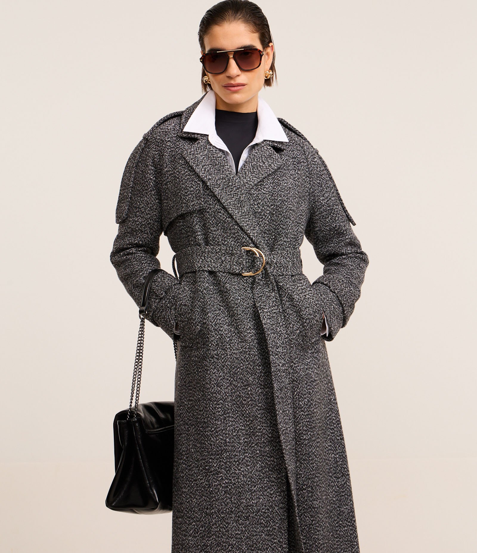 Casaco Alongado em Tweed com Cinto Fivela Preto/ Cinza 4