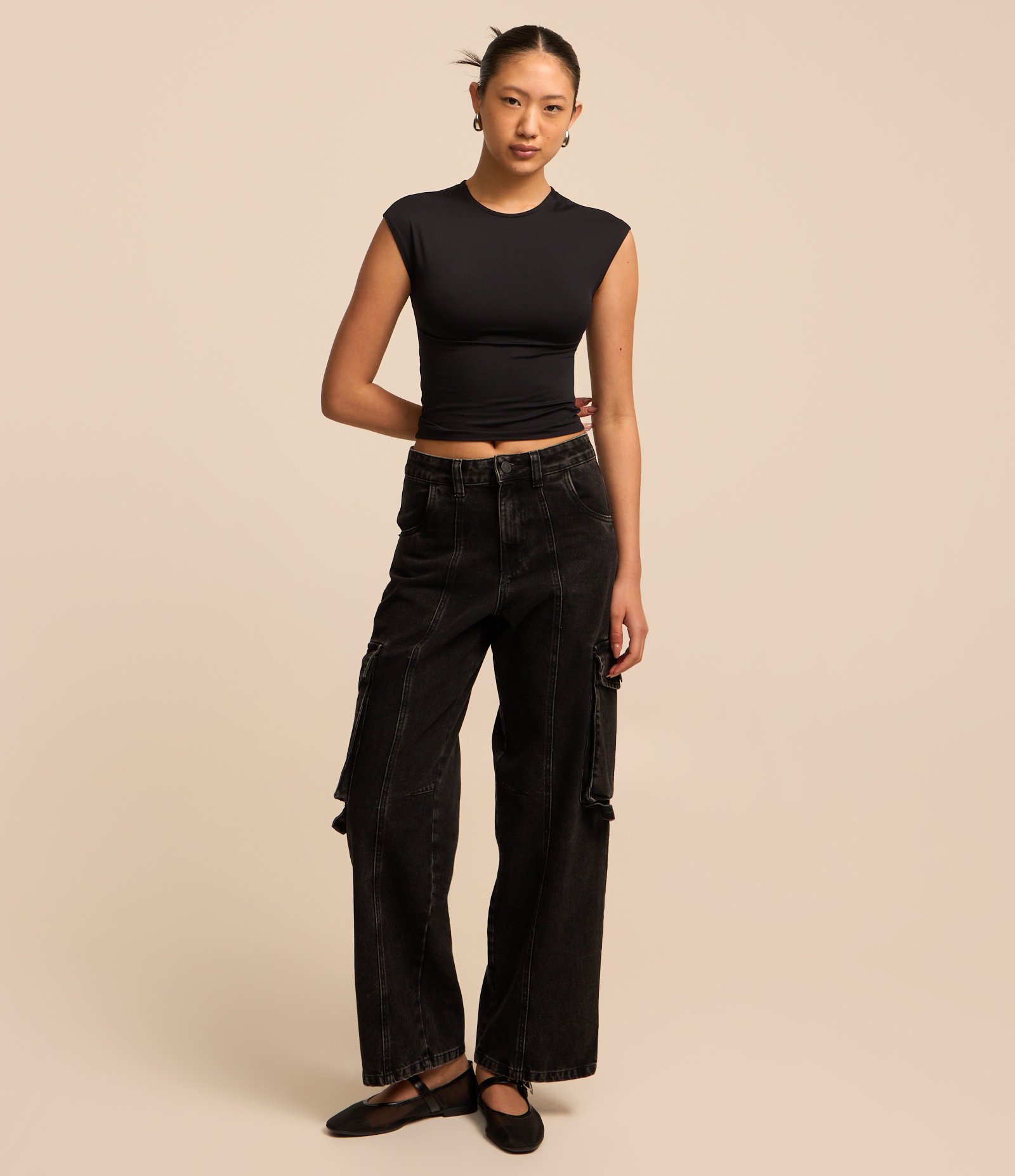 Blusa Básica em Microfibra com Ombro Alongado Preto 2