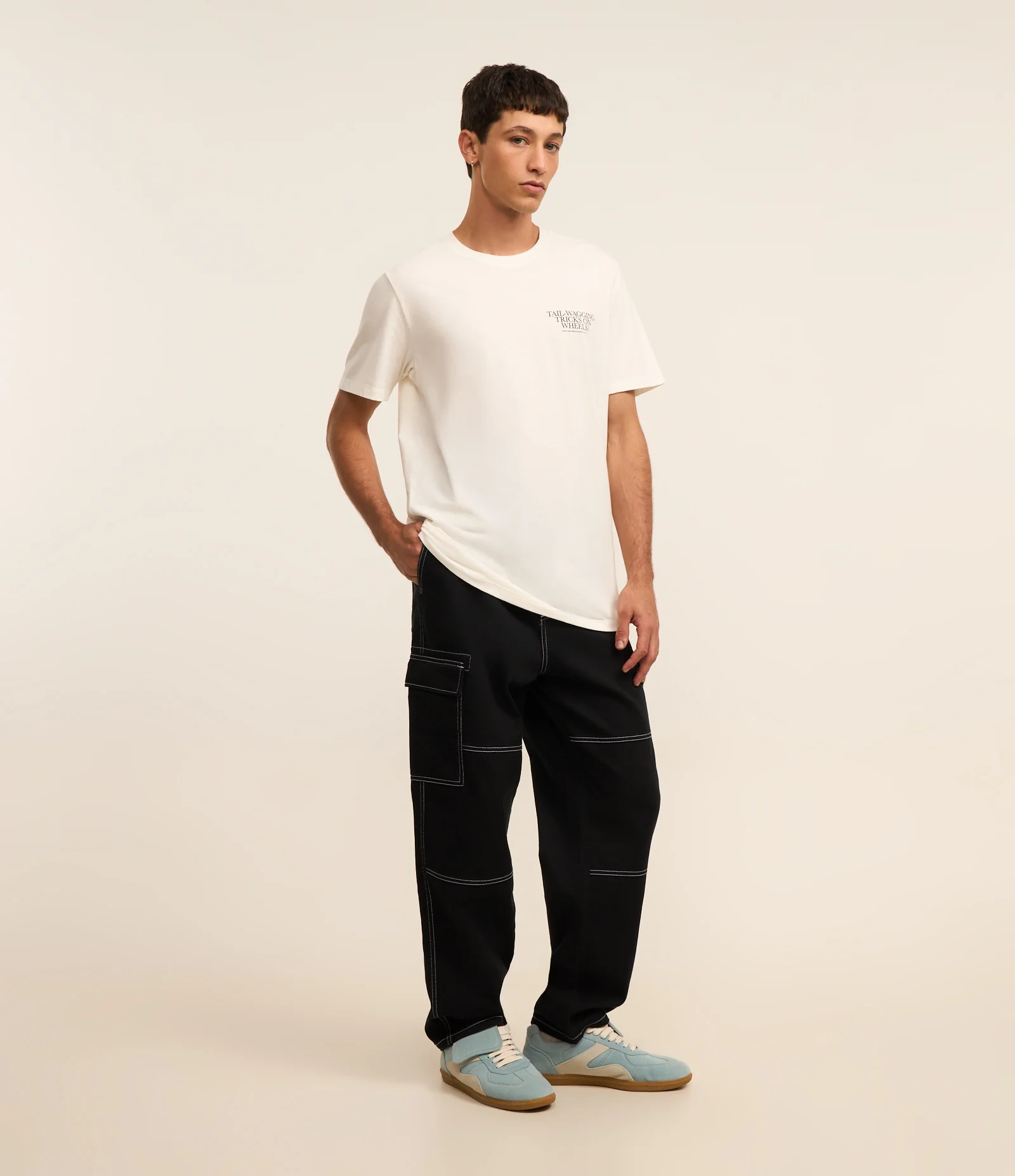 Camiseta Relaxed em Algodão Estampa Lettering e Cachorro Skatista Branco 2