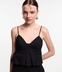 Blusa em Tricoline com Pregas na Barra e Zíper nas Costas