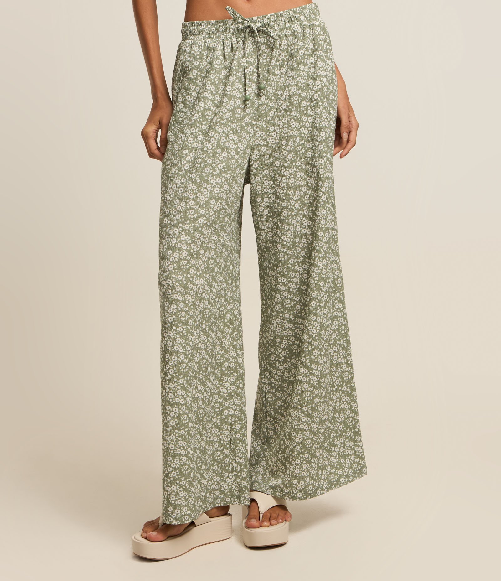 Calça Pantalona Texturizada em Floral Liberty Verde 3