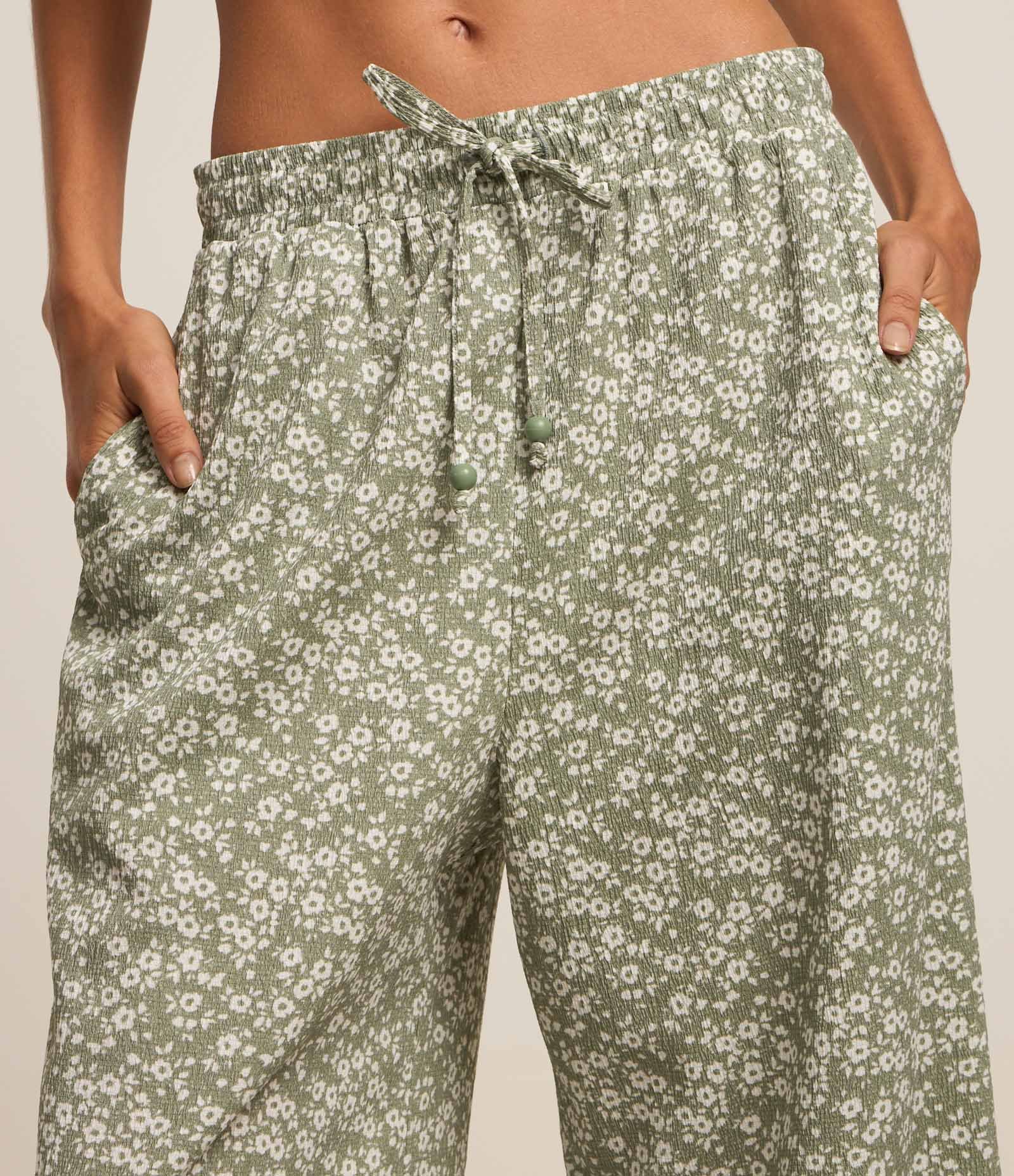 Calça Pantalona Texturizada em Floral Liberty Verde 4