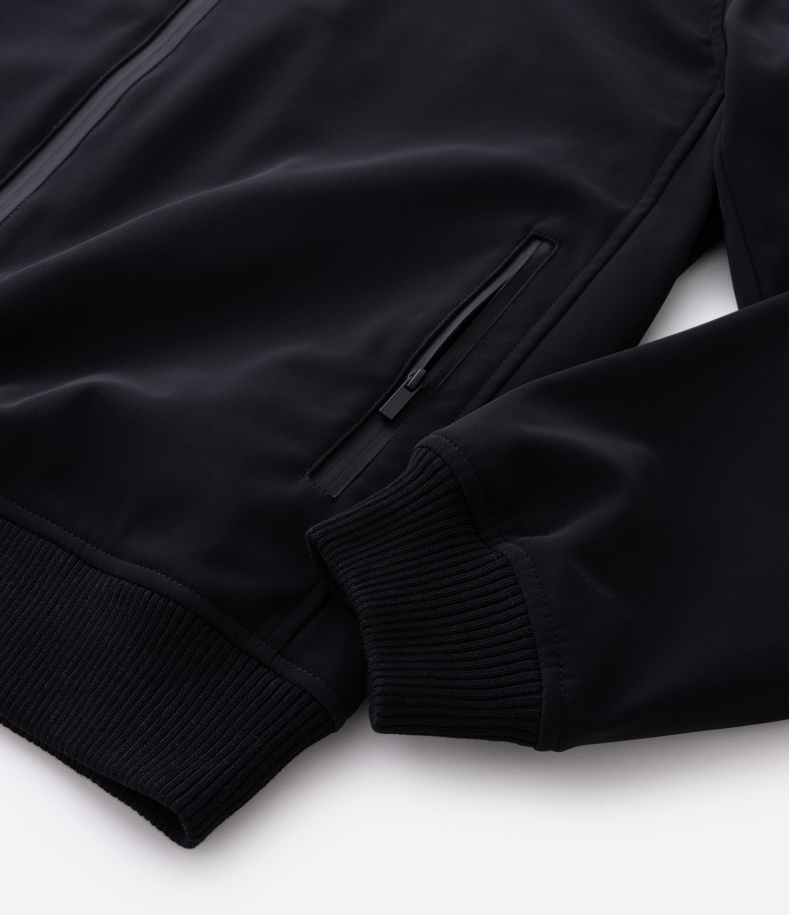 Jaqueta Bomber com Bolso Interno e Textura Emborrachada Preto 9