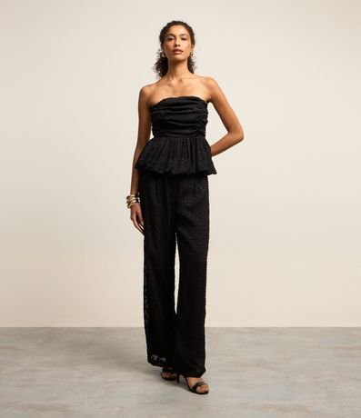 Calça em Jacquard com Fio Metalizado com Textura de Círculos