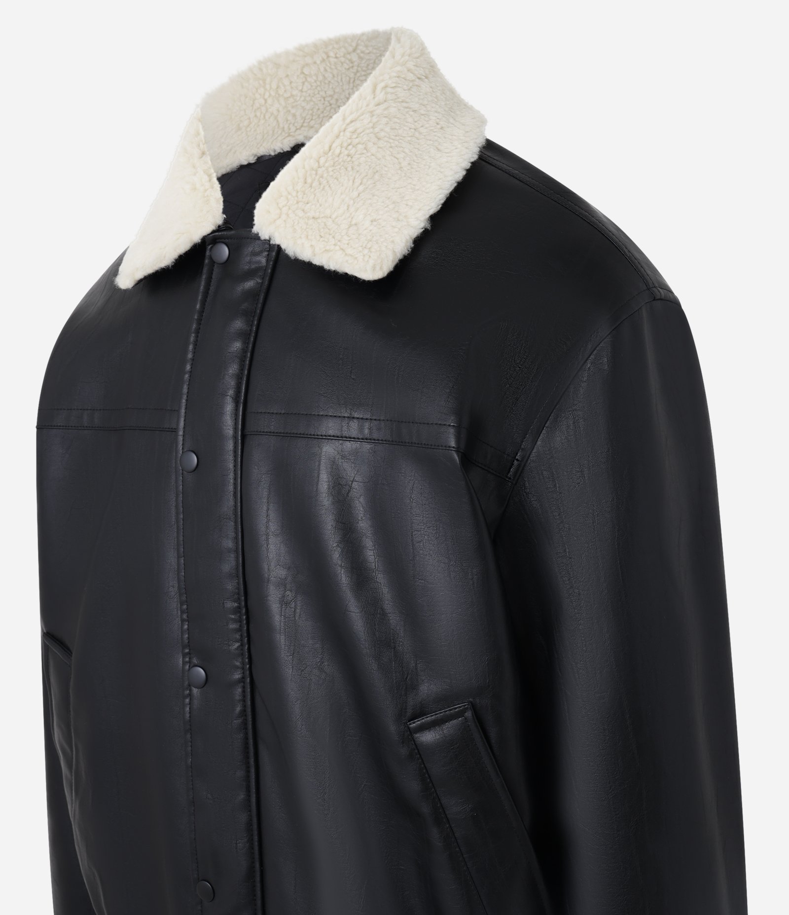 Jaqueta em Material Sintético com Gola em Sherpa Preto 10