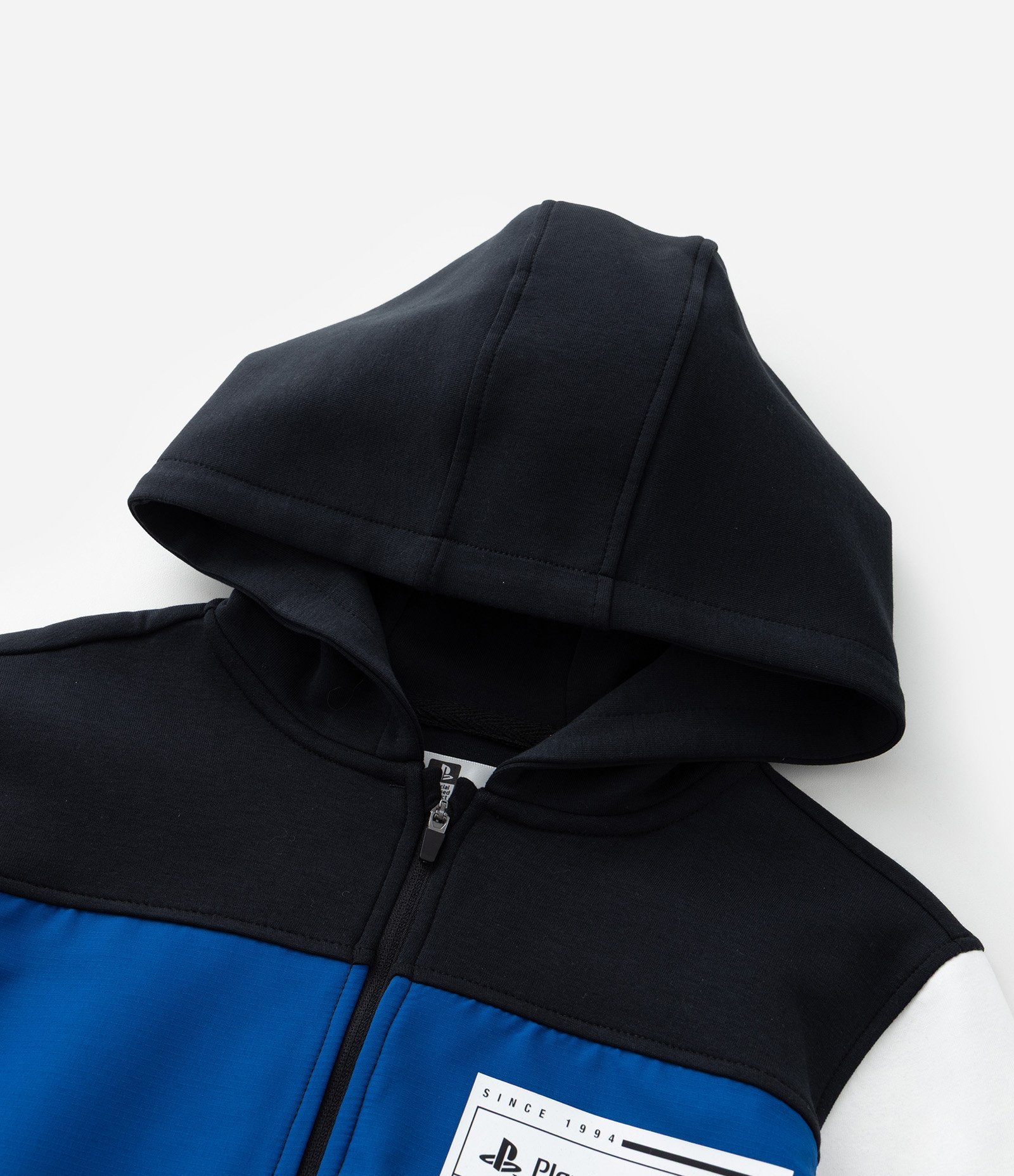 Casaco Infantil com Blocos de Cor e Estampa Playstation - Tam 5 a 14 Anos Preto/Azul/Branco 7