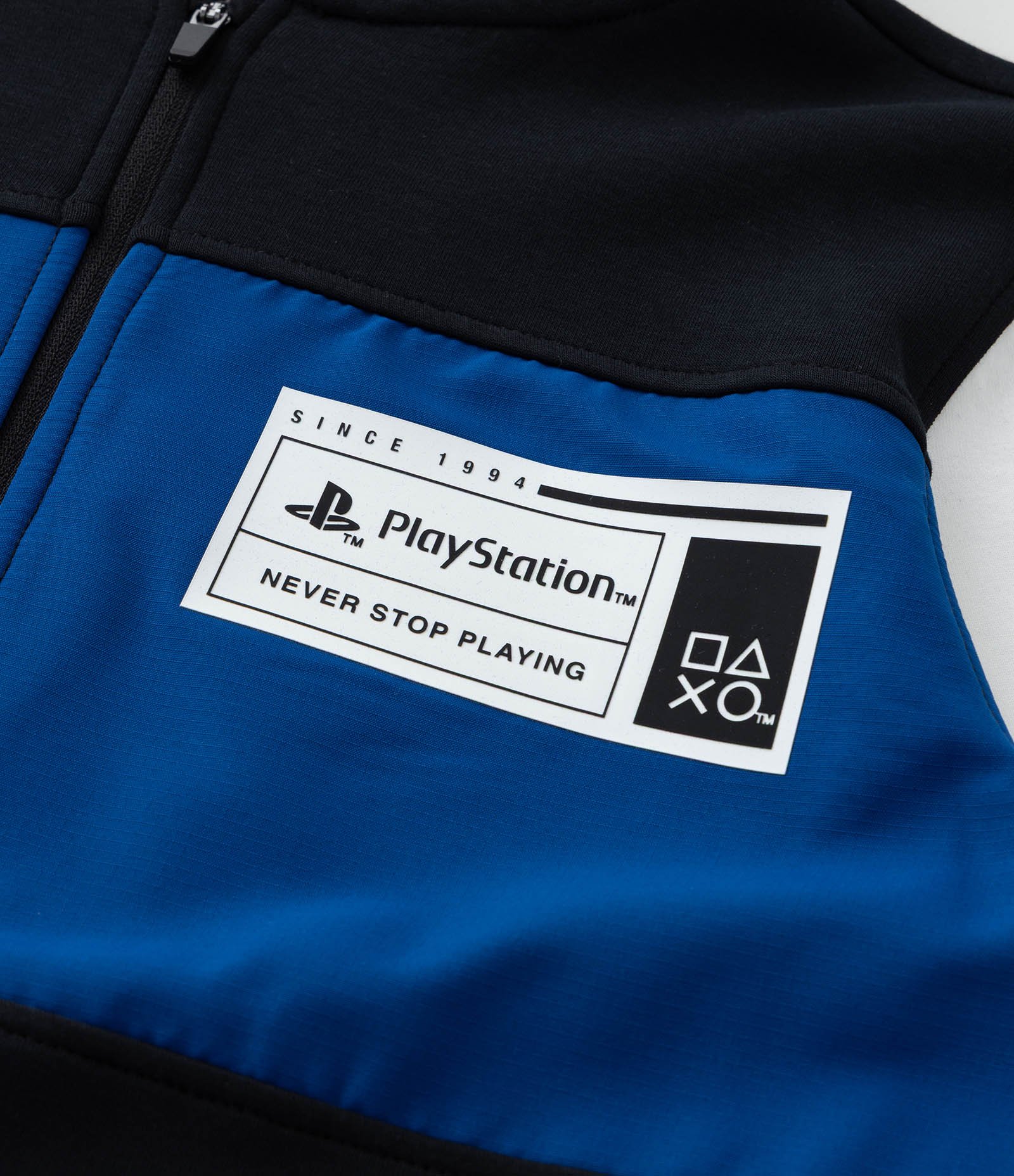 Casaco Infantil com Blocos de Cor e Estampa Playstation - Tam 5 a 14 Anos Preto/Azul/Branco 8