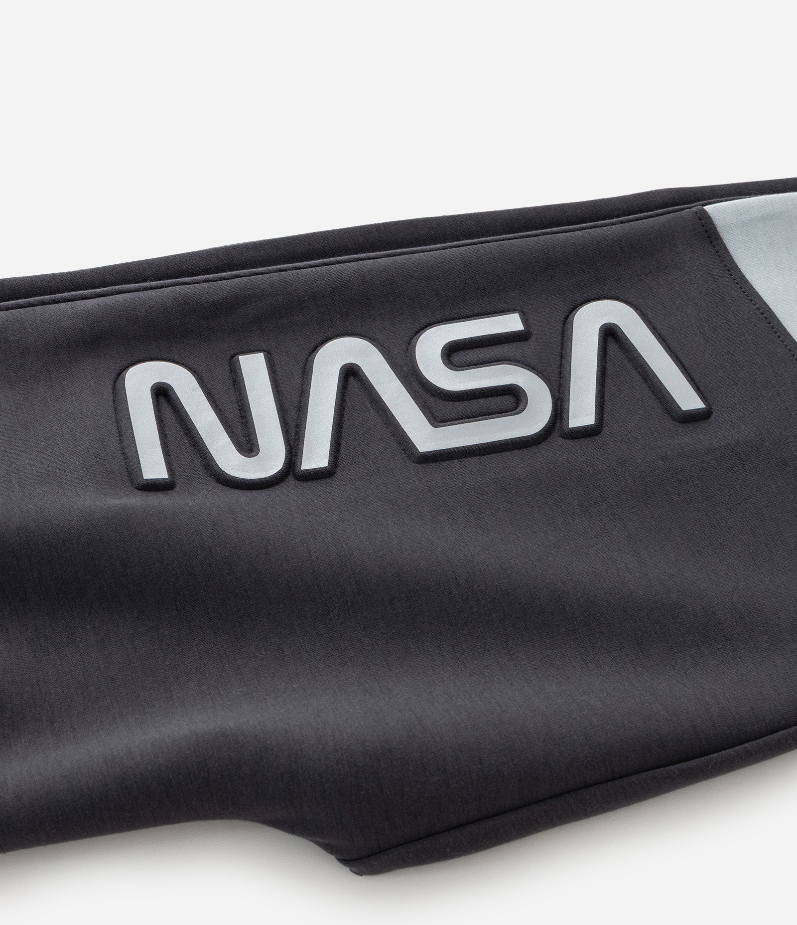 Calça Jogger Infantil com Estampa Refletiva NASA - Tam 5 a 14 Anos Cinza 9