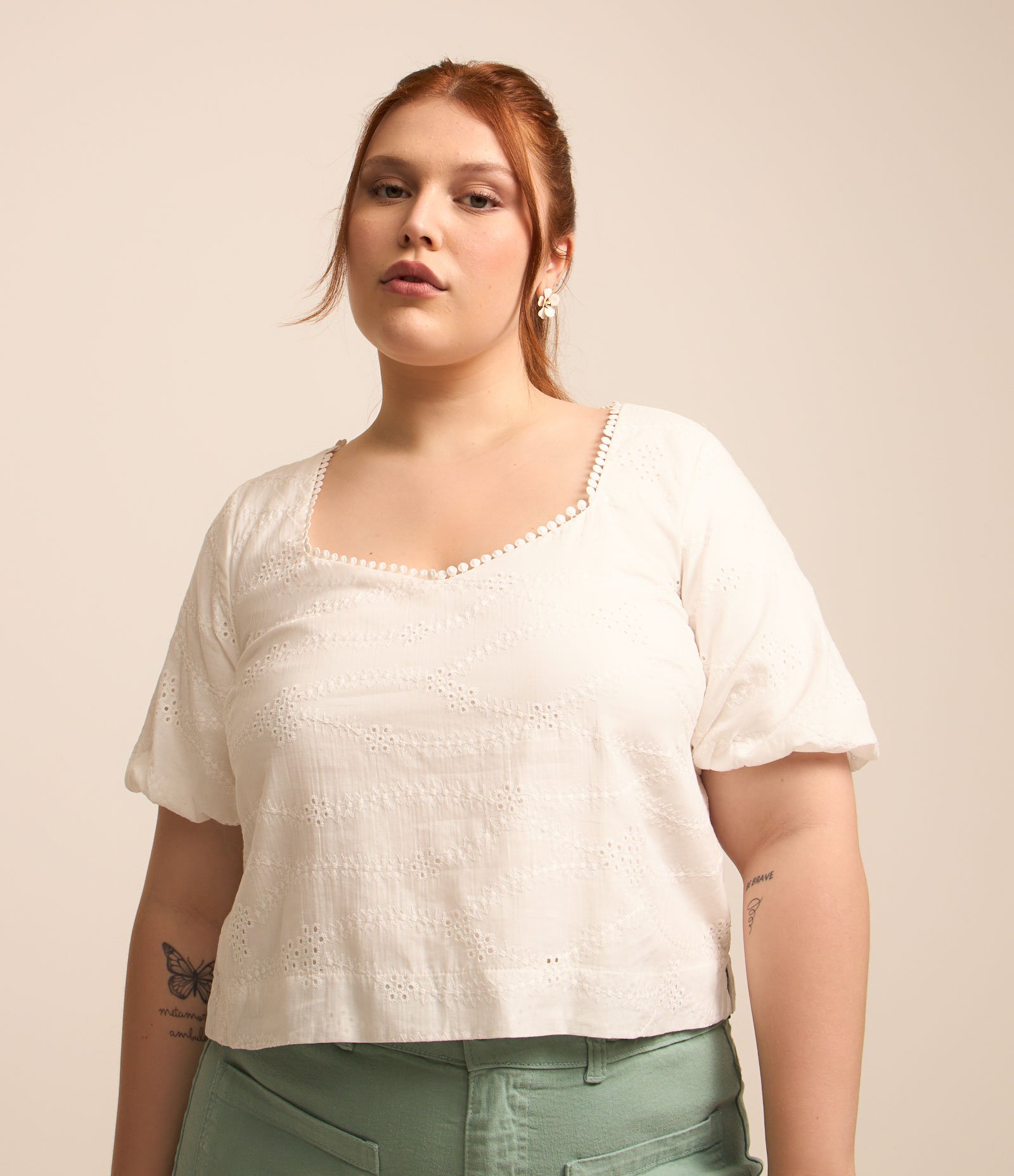 Blusa em Laise com Manga Balonê Curve & Plus Size Branco 1