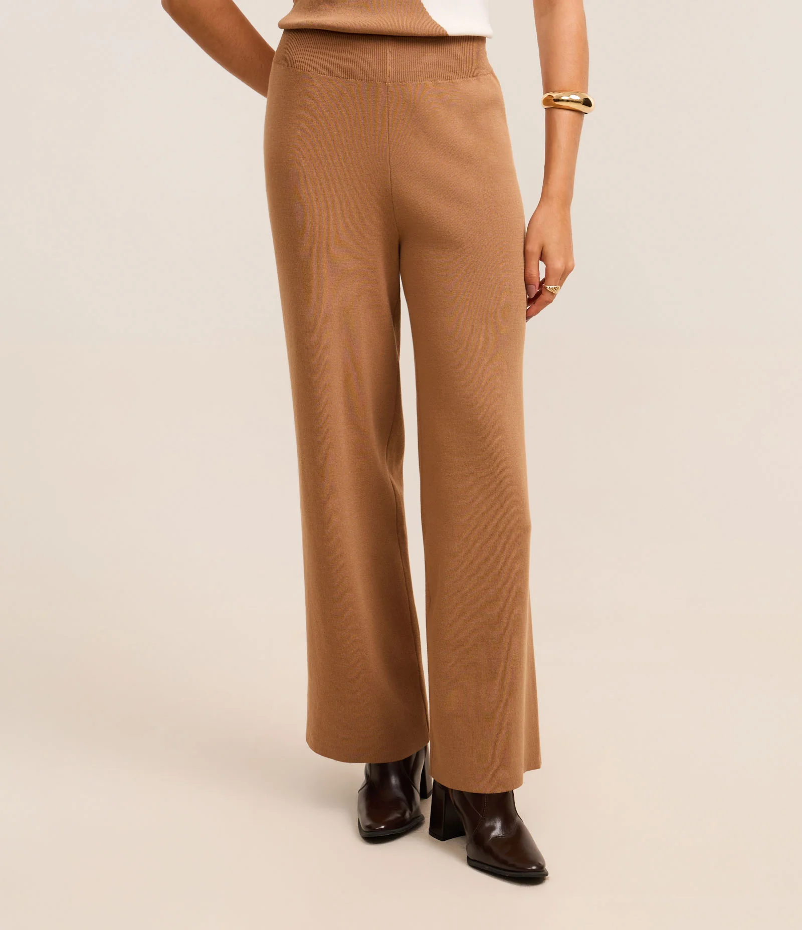 Calça Reta em Tricô com Cós Elástico Marrom 3