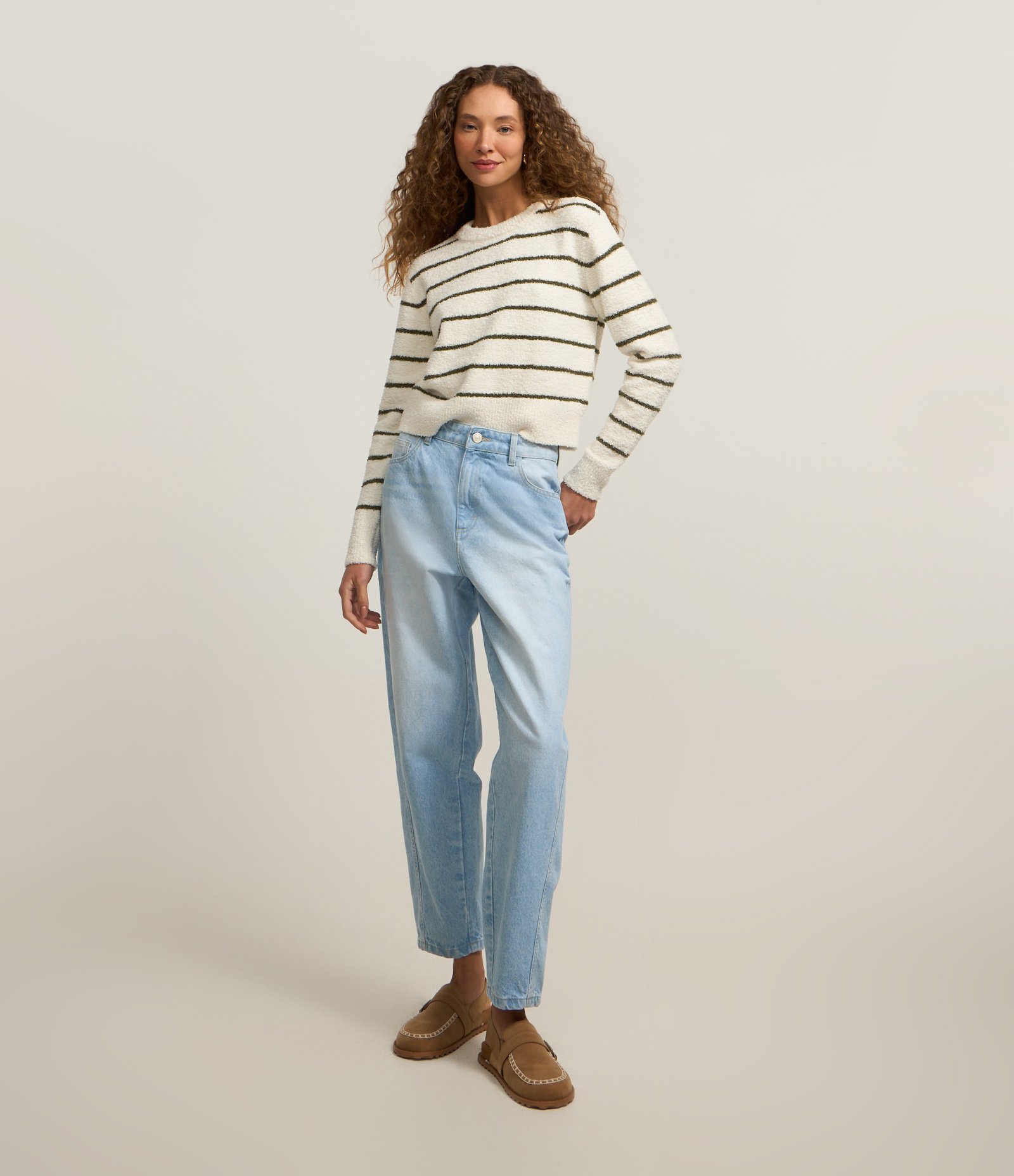 Calça Balloon em Jeans com Recorte Lateral Azul 2