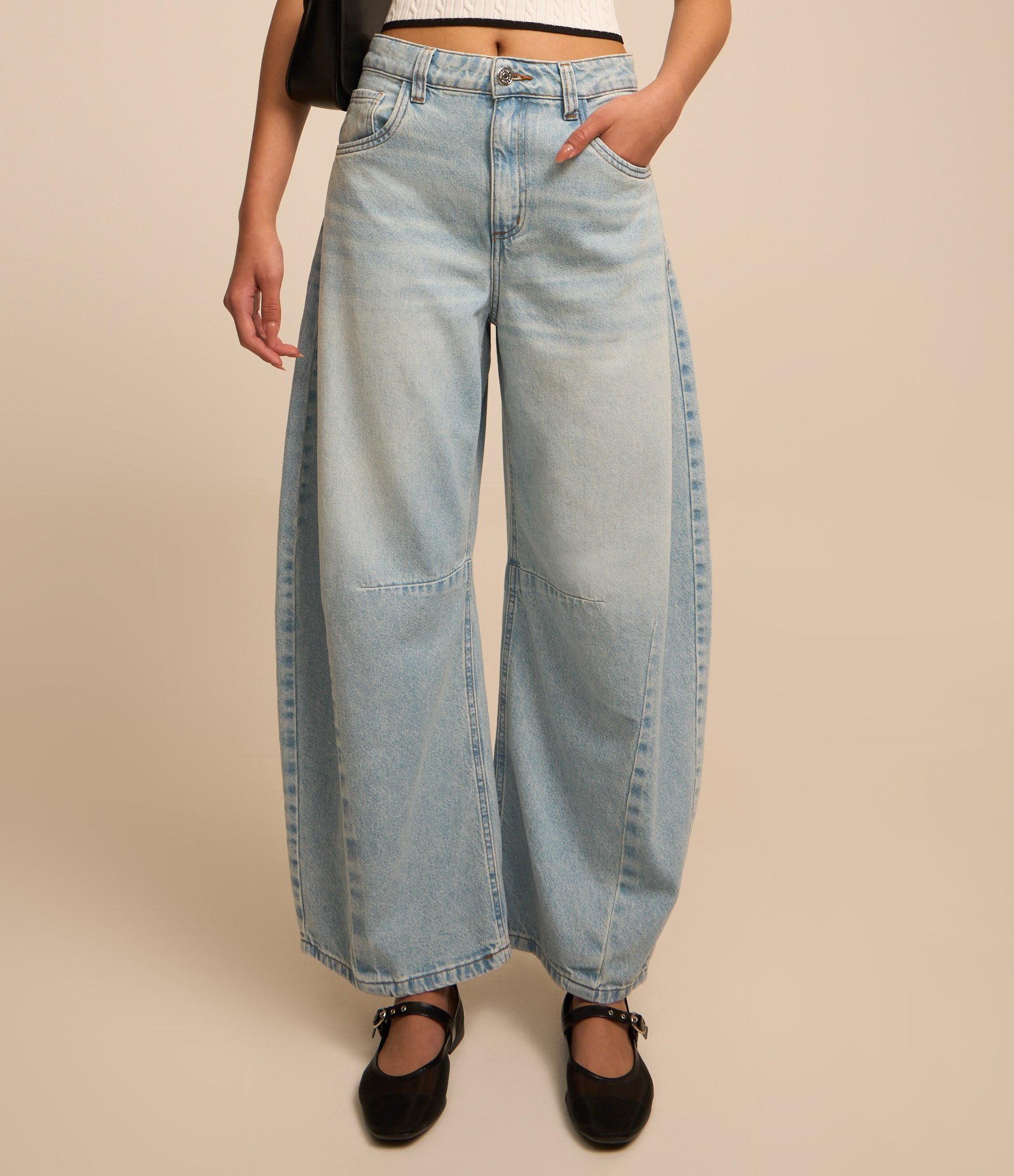 Calça Barrel em Jeans com Recortes Azul 3