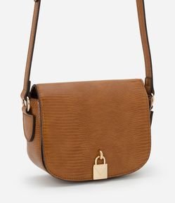Bolsa Transversal Pequena com Tampa Lezzard e Detalhe de Cadeado